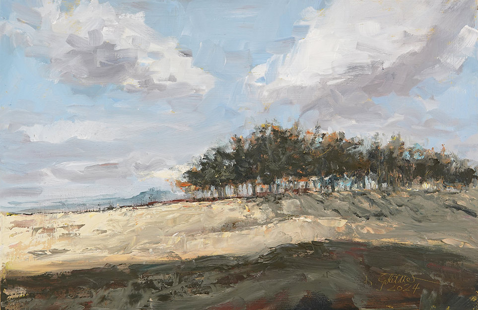 waldduene Ausdrucksstark gemaltes Landschaftsbild einer Waldsilhouette auf einer sandigen Düne unter einem weiten Himmel mit dynamischen Wolkenformationen. Die pastosen Pinselstriche und das Spiel von Licht und Schatten verleihen dem Gemälde Tiefe und Bewegung.